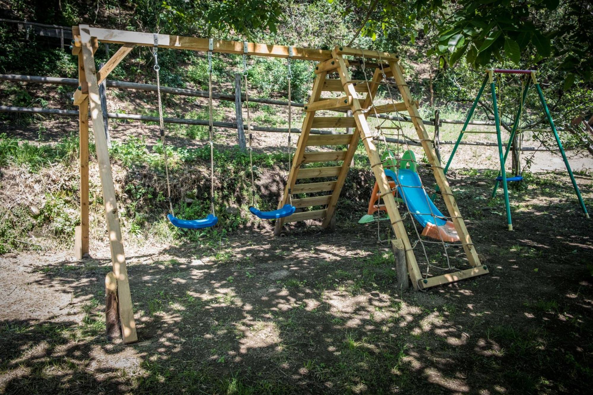 Azienda Agricola Biologica La Cardellina Tolfa Bagian luar foto